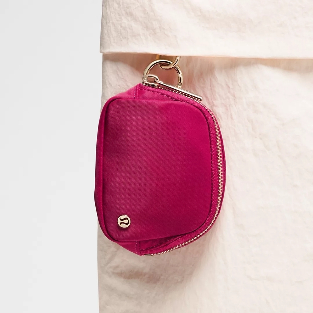 *NWT* LULULEMON Everywhere Belt Bag Nano In Berry Rumble